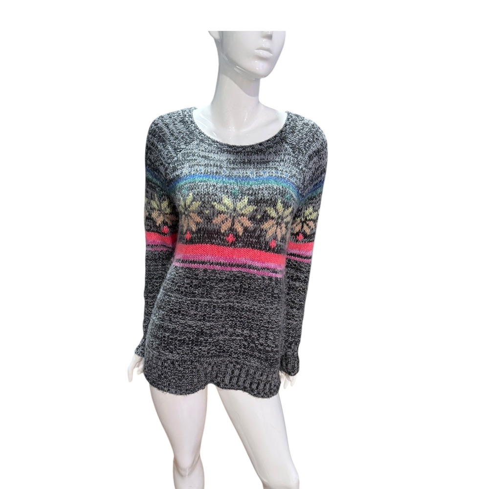 American Eagle‎ Outfitters Gray Fair Isle Snowflake Sweater S neon pink yellow